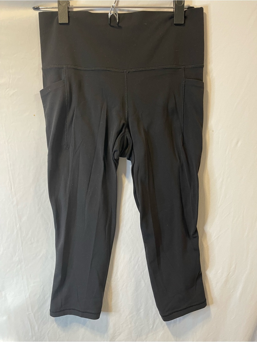 Athleta Black High-Waist Capri Leggings